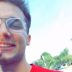 Meet your Posher, Dillon